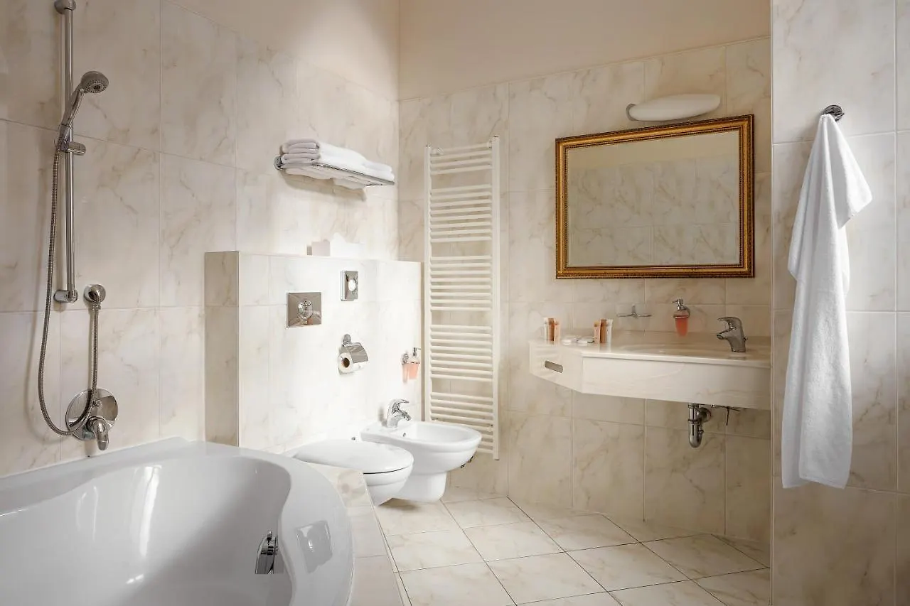 Humboldt Park Hotel & Spa Karlovy Vary