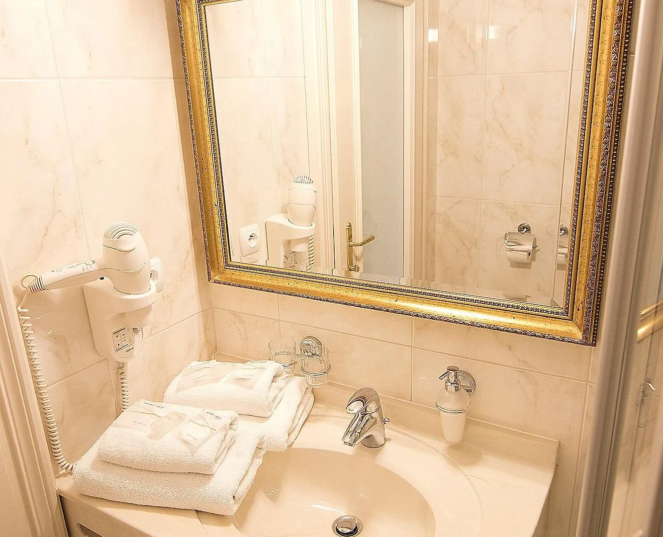 Humboldt Park Hotel & Spa Karlovy Vary 4*,  República Checa